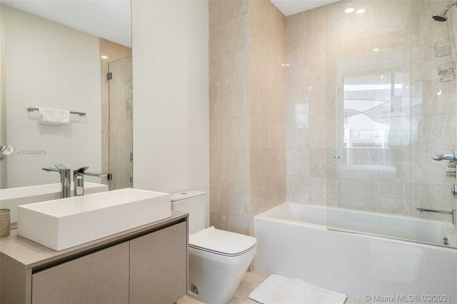 Small Image of 1000 BRICKELL PLZ #PH5005, Miami Number 20
