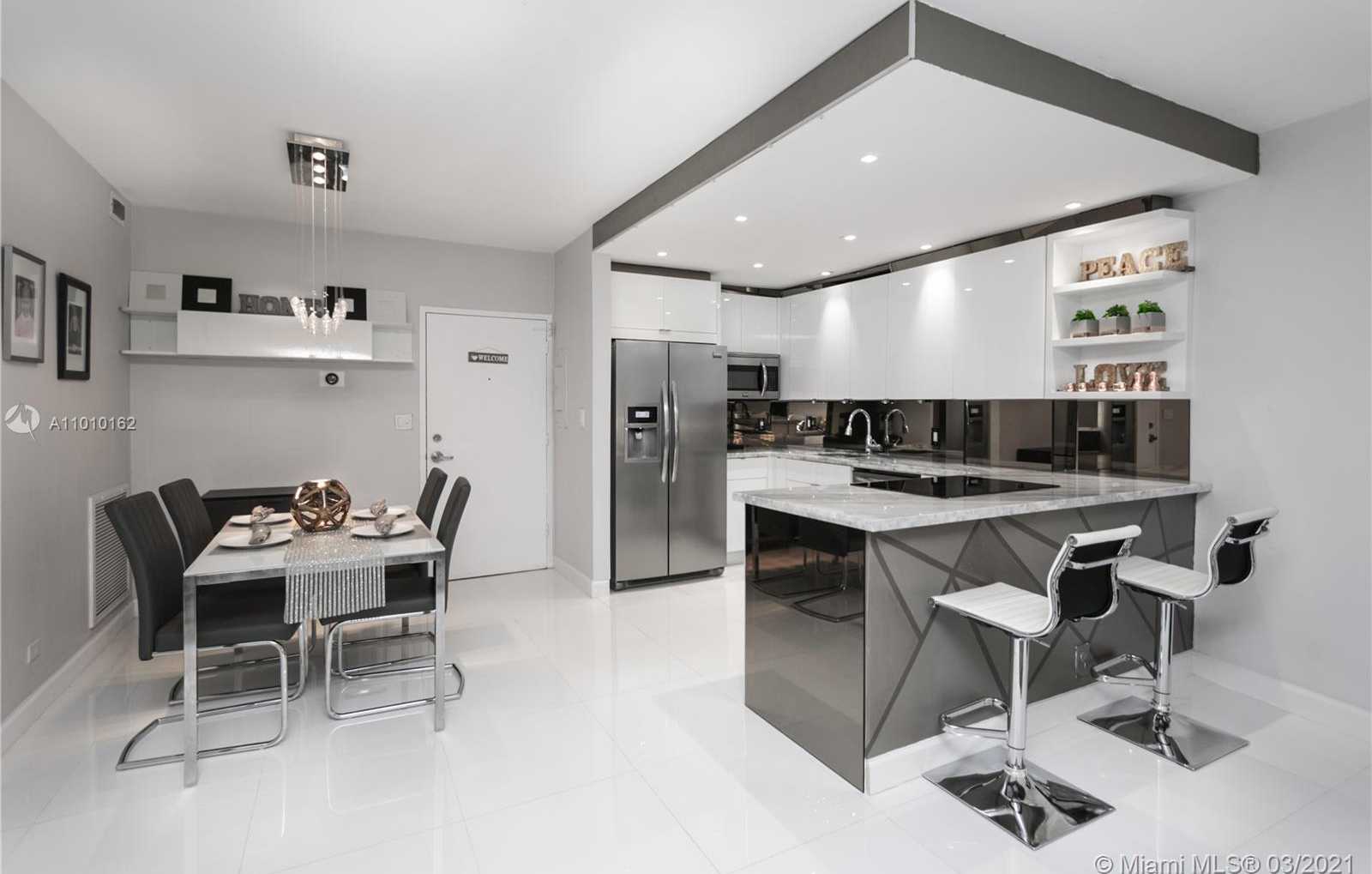 Small Image of 7441 WAYNE AVE #10-0, Miami Beach Number 4