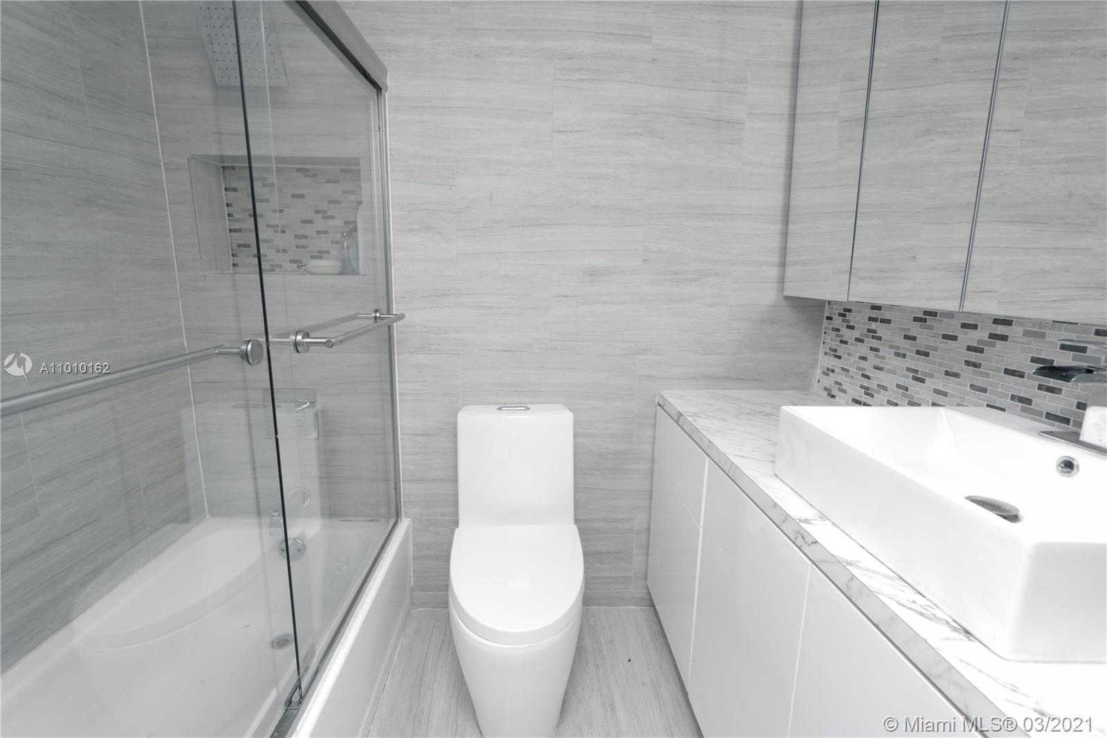 Small Image of 7441 WAYNE AVE #10-0, Miami Beach Number 9