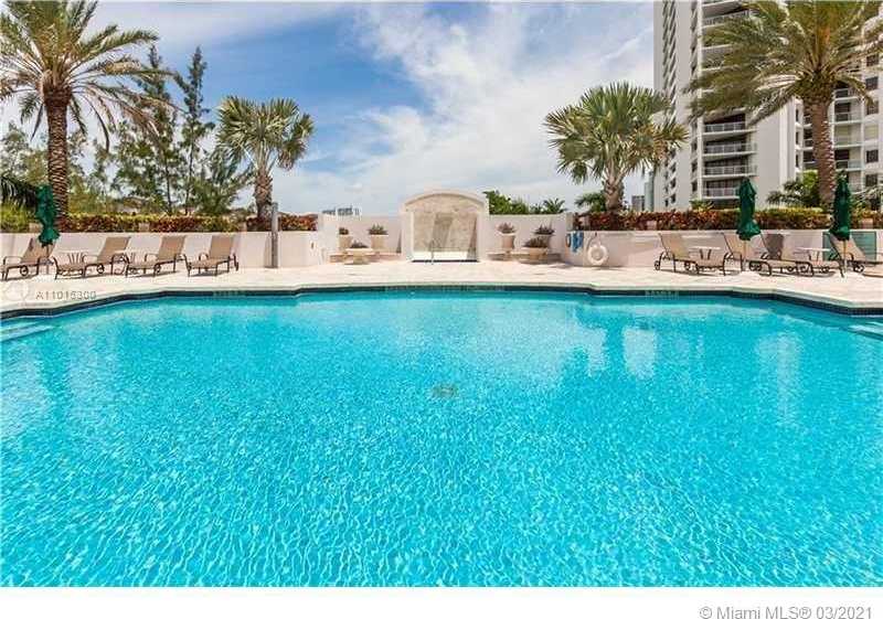 Small Image of 19400 Turnberry Way, Aventura, FL 33180, USA Number 19