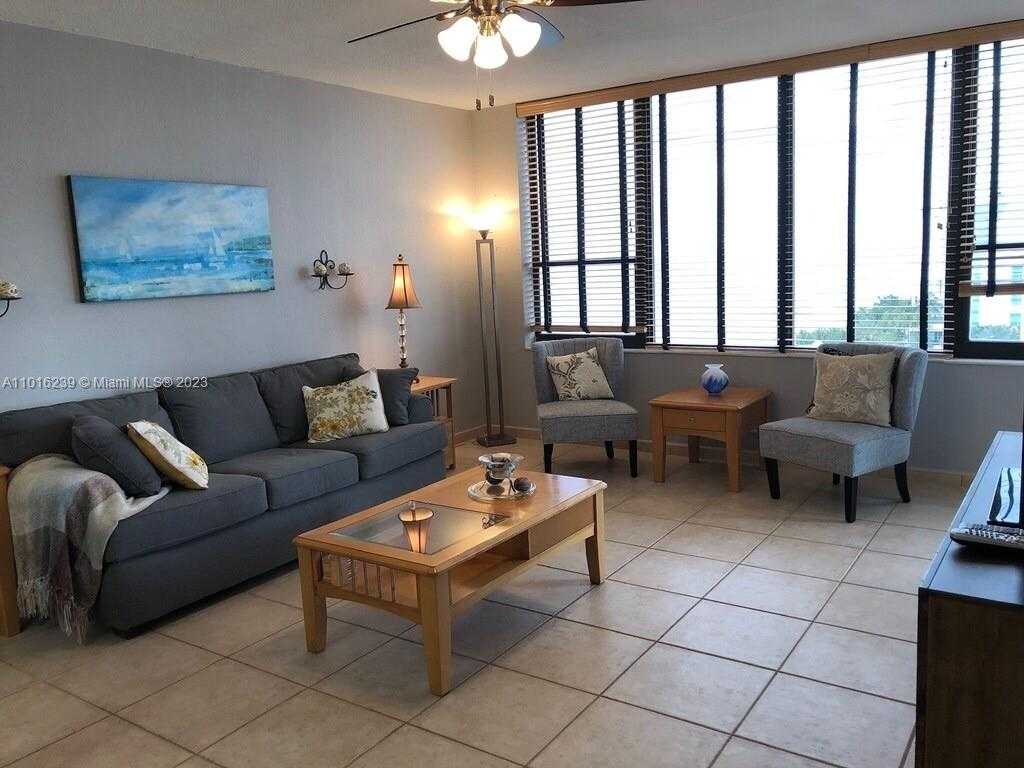 Small Image of 3505 SOUTH OCEAN DR #1115, Hollywood Number 4