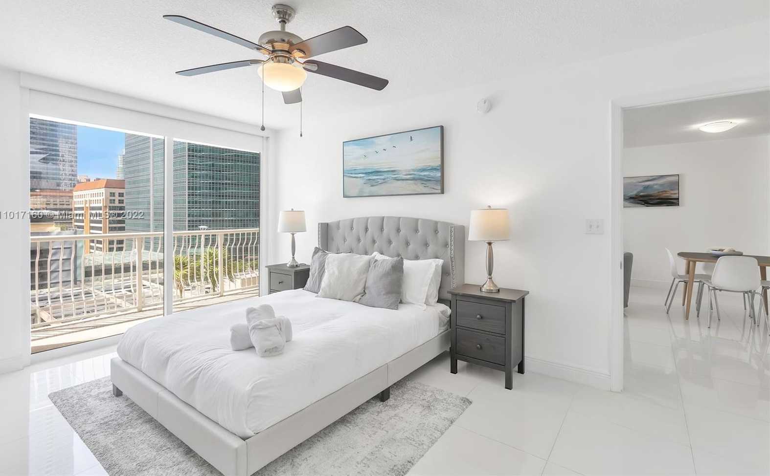 Small Image of 1200 BRICKELL BAY DR #1521, Miami Number 10