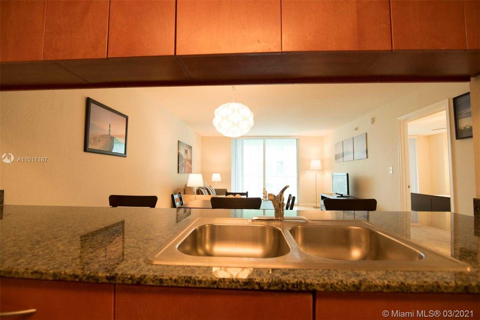 Small Image of 1200 BRICKELL BAY DR #4018, Miami Number 14