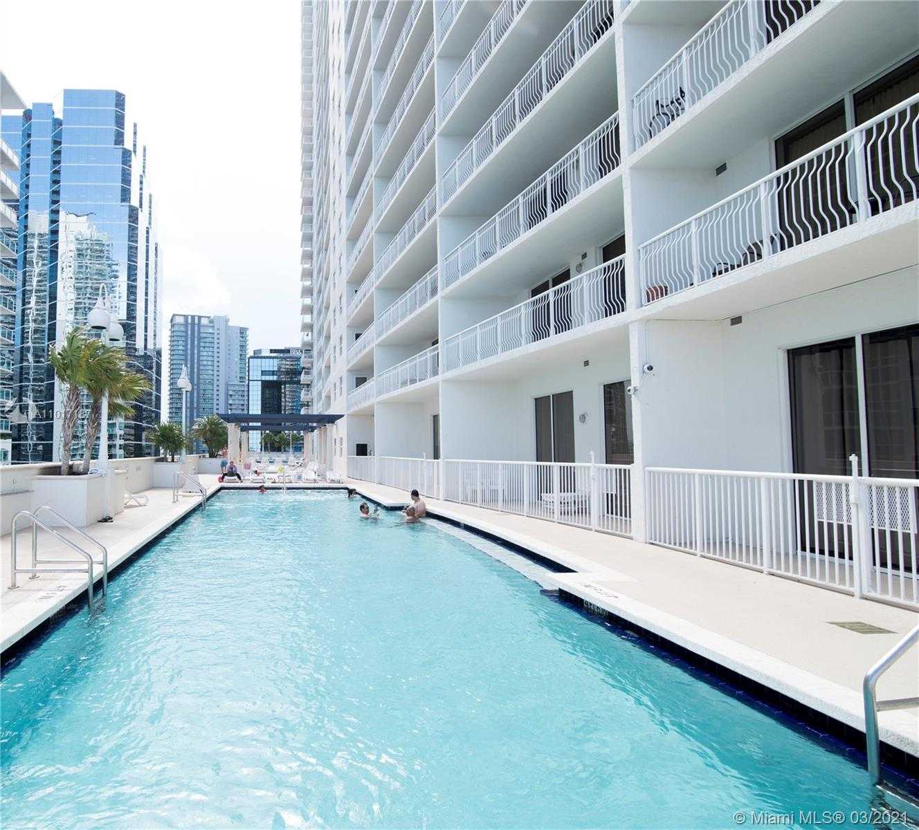 Small Image of 1200 BRICKELL BAY DR #4018, Miami Number 31
