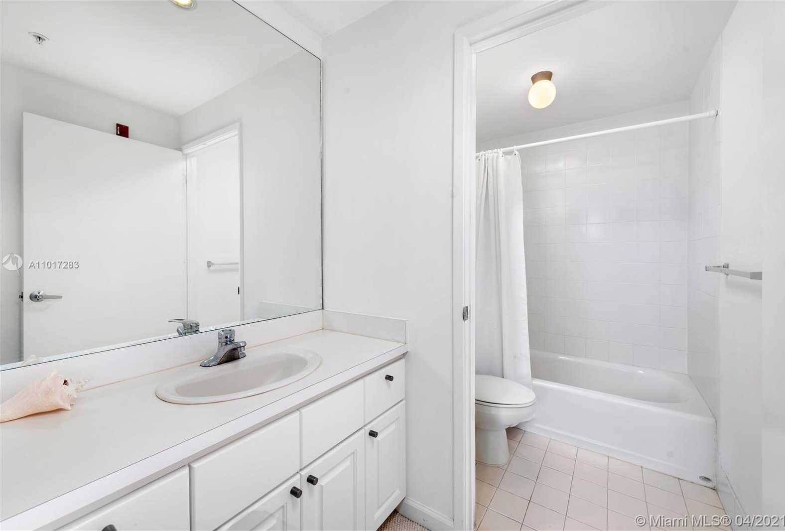 Small Image of 1 CENTURY LN #209, Miami Beach Number 12