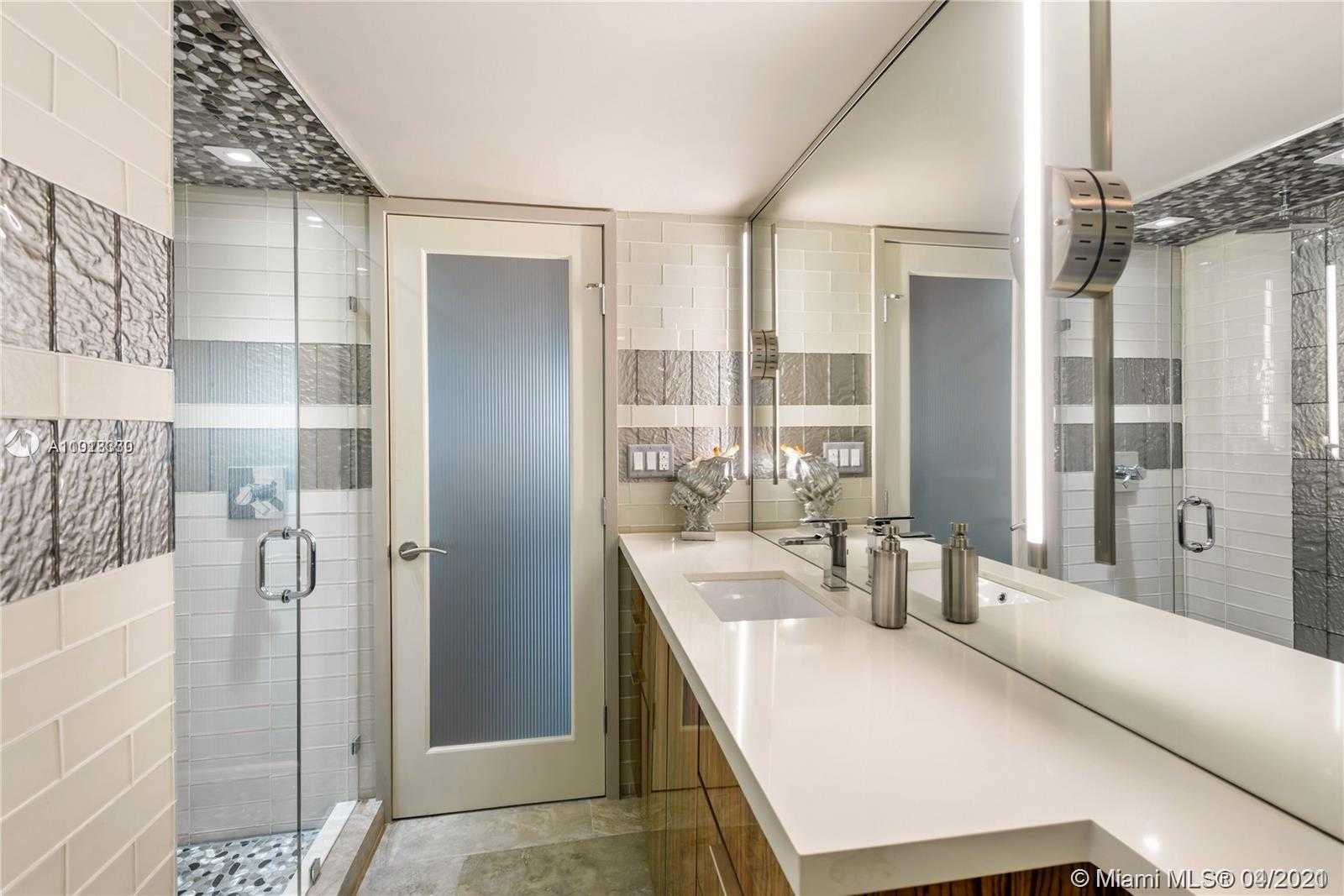 Small Image of 5225 COLLINS AVE #1221, Miami Beach Number 13