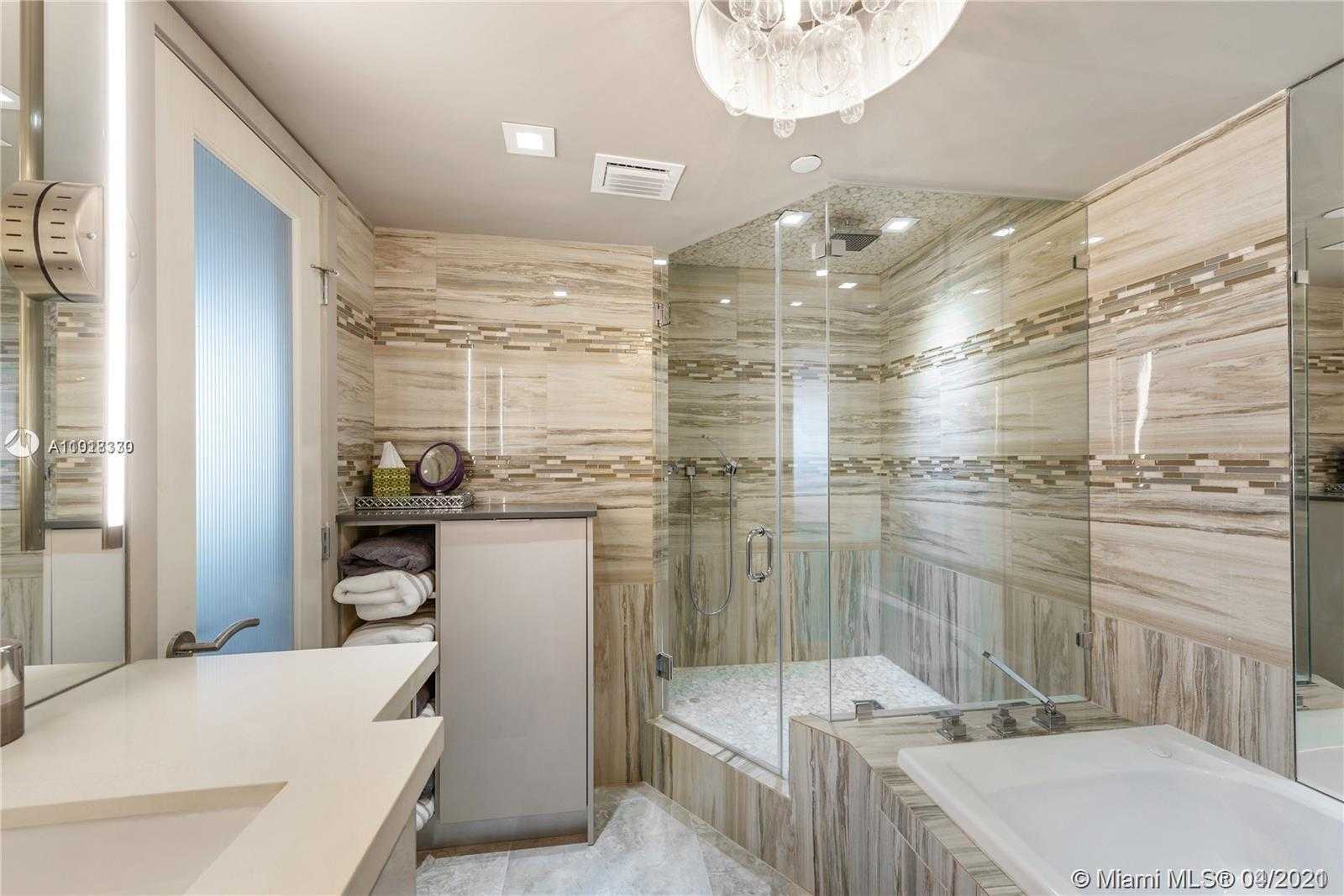Small Image of 5225 COLLINS AVE #1221, Miami Beach Number 9