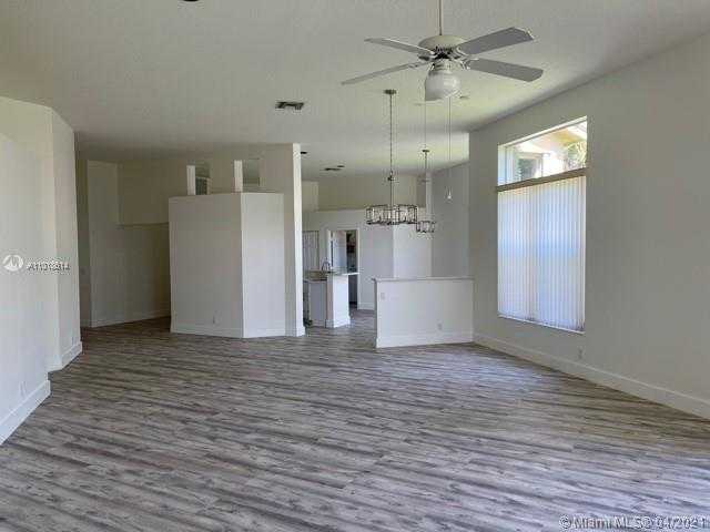 Small Image of 2504 BAY ISLE DR, Weston Number 11