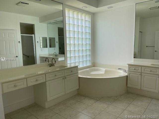 Small Image of 2504 BAY ISLE DR, Weston Number 18