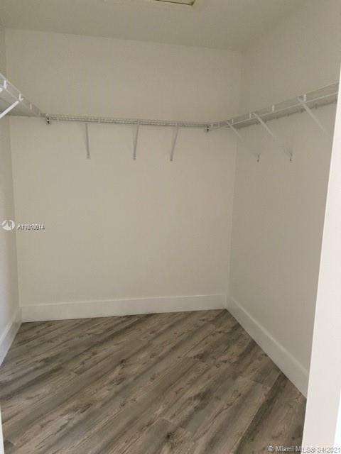 Small Image of 2504 BAY ISLE DR, Weston Number 19