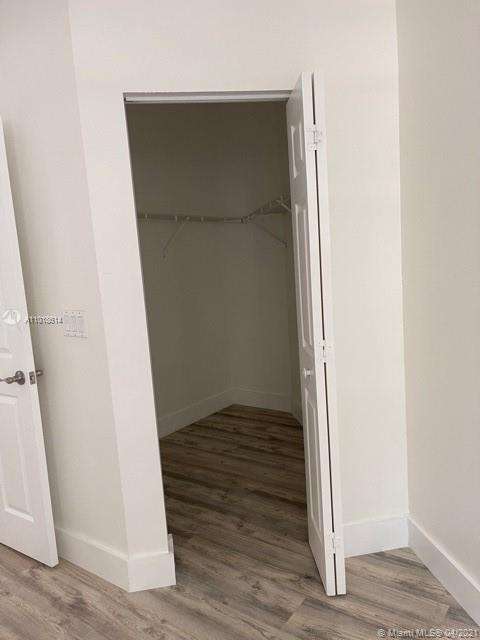 Small Image of 2504 BAY ISLE DR, Weston Number 22
