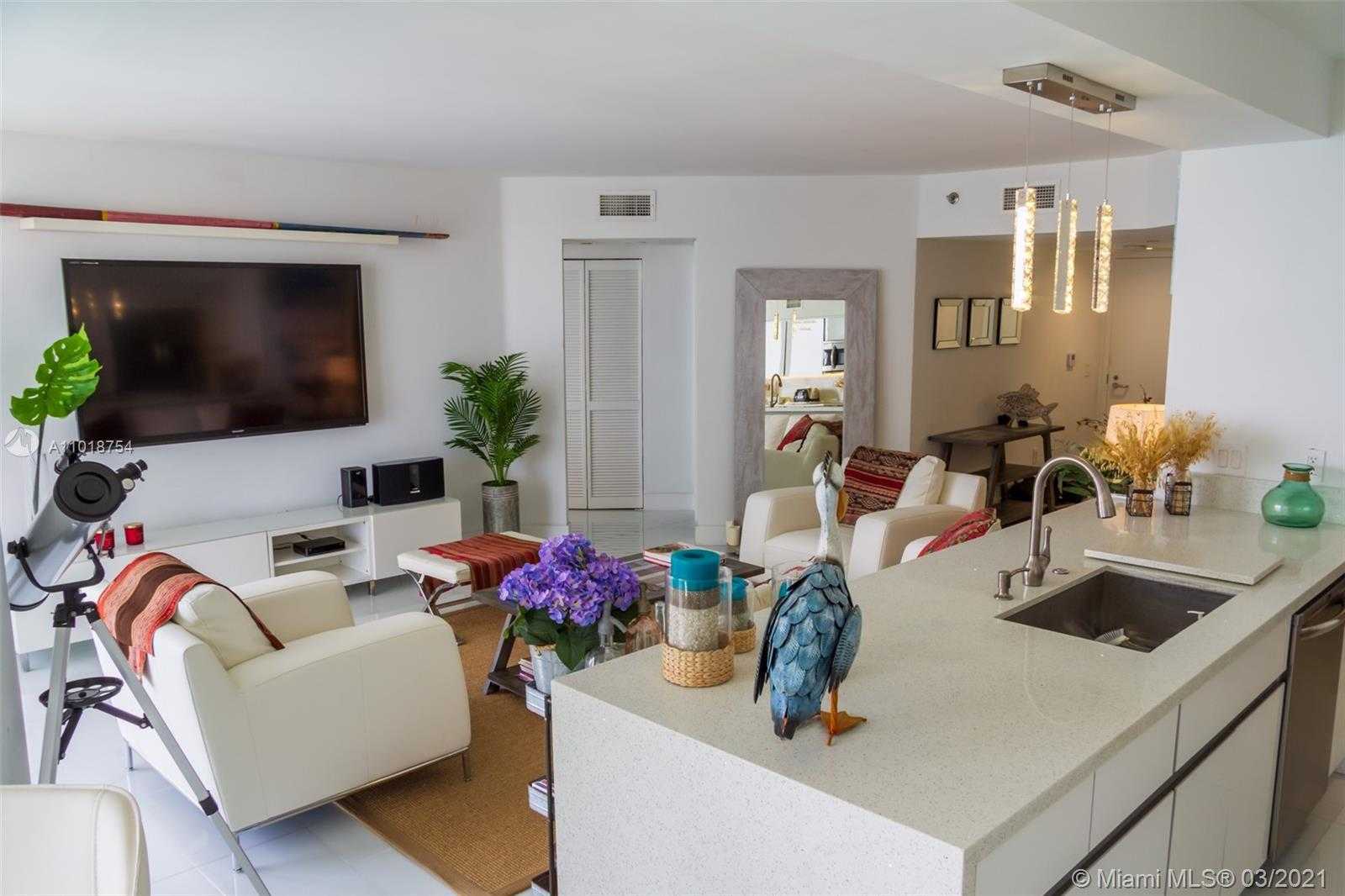 Small Image of 16445 COLLINS AVE #1525, Sunny Isles Beach Number 4