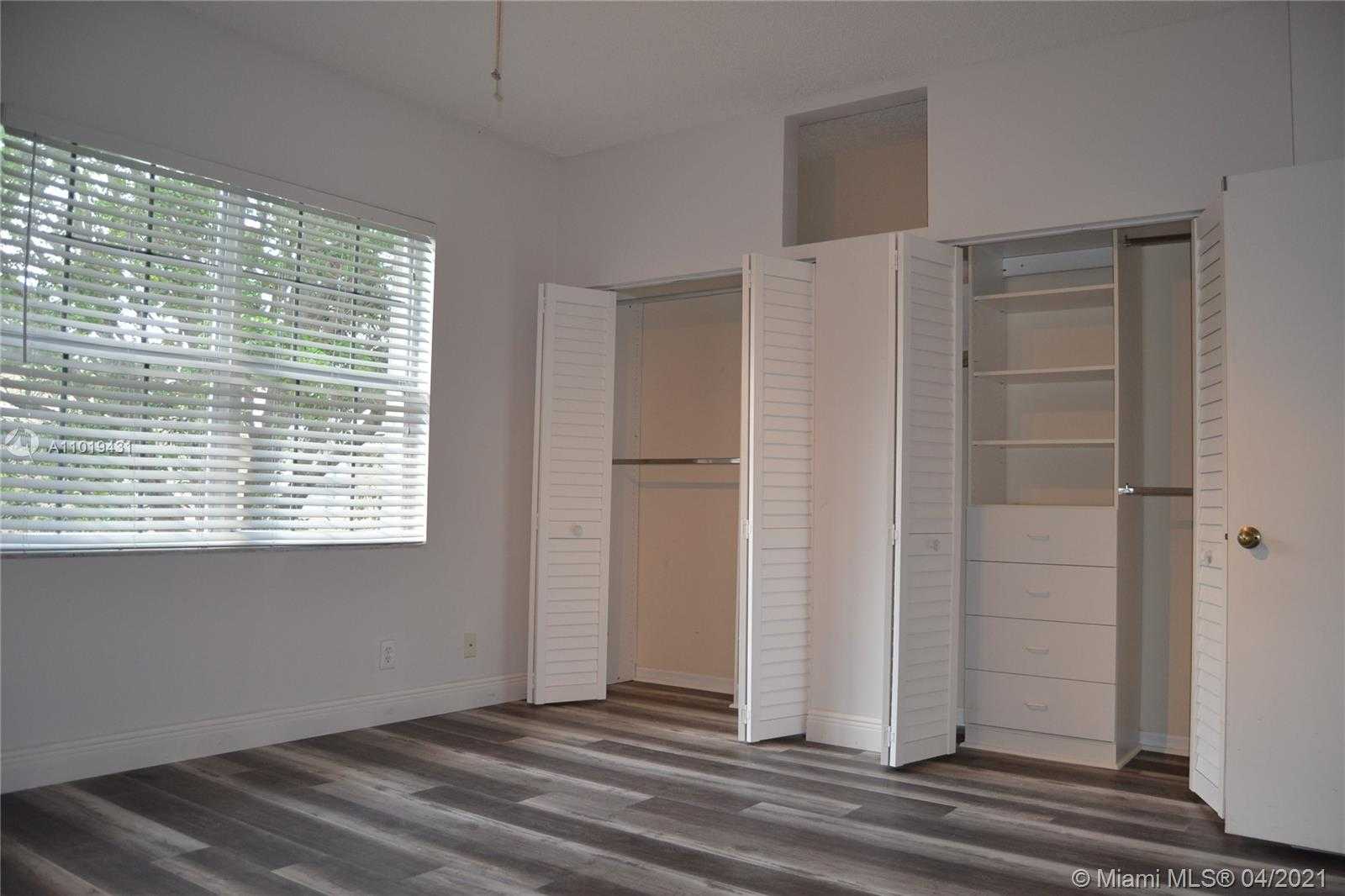 Small Image of 1947 MADEIRA DR, Weston Number 10