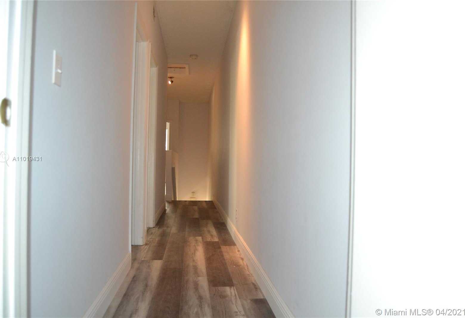 Small Image of 1947 MADEIRA DR, Weston Number 22