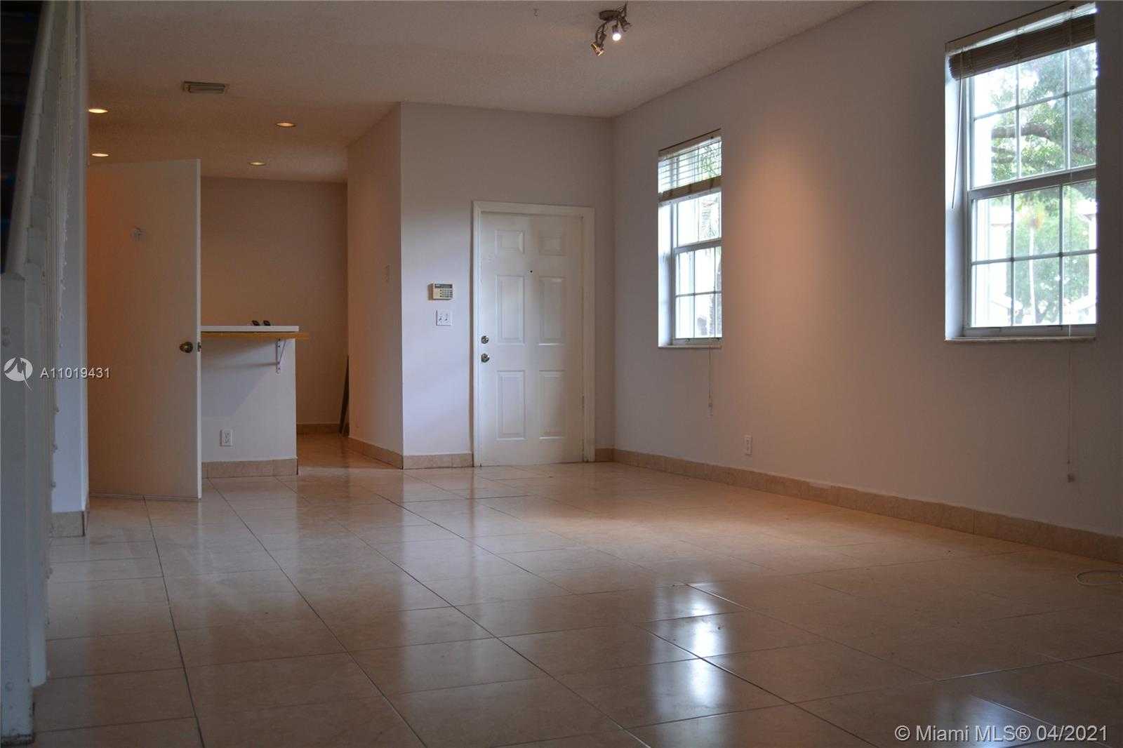 Small Image of 1947 MADEIRA DR, Weston Number 7