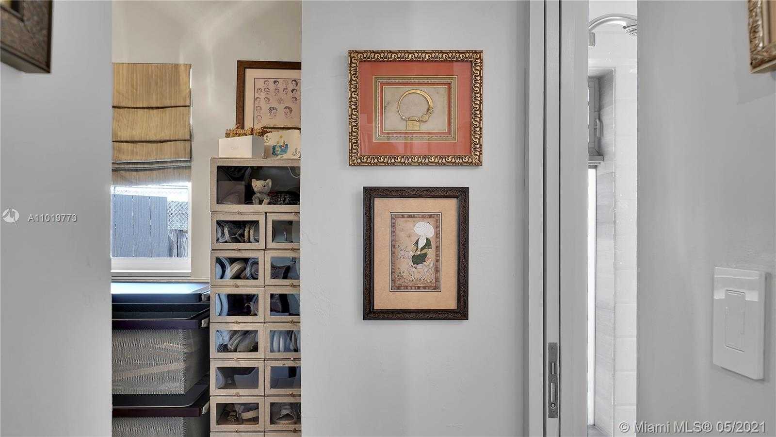 Small Image of 4 FARREY, Miami Beach Number 12