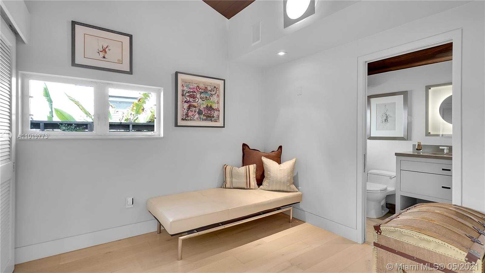 Small Image of 4 FARREY, Miami Beach Number 14