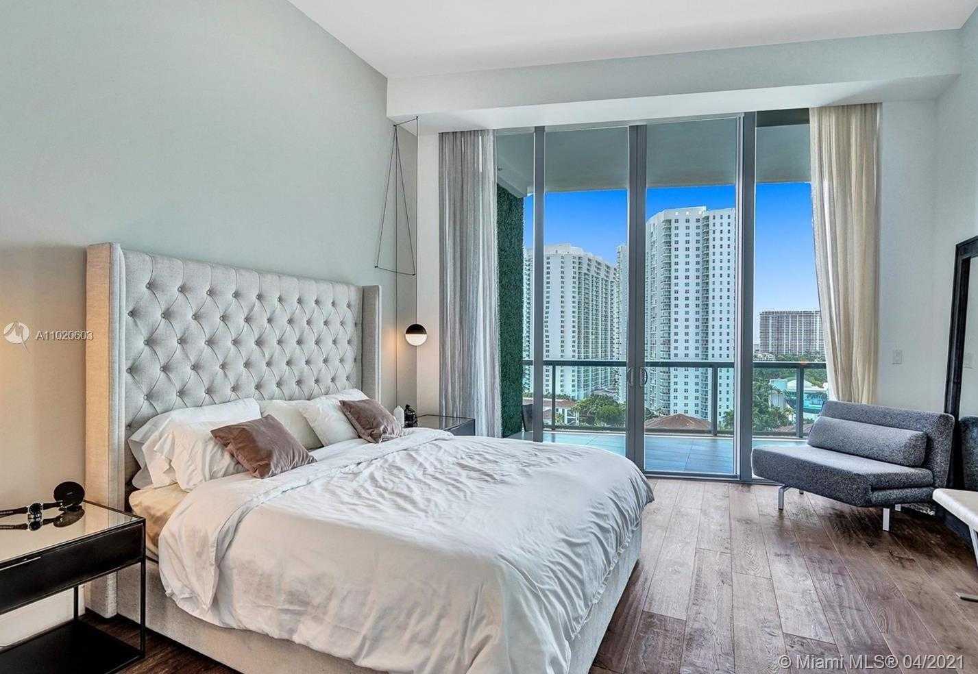 Small Image of 3250 NORTH EAST 188TH ST #UPH02, Aventura Number 31