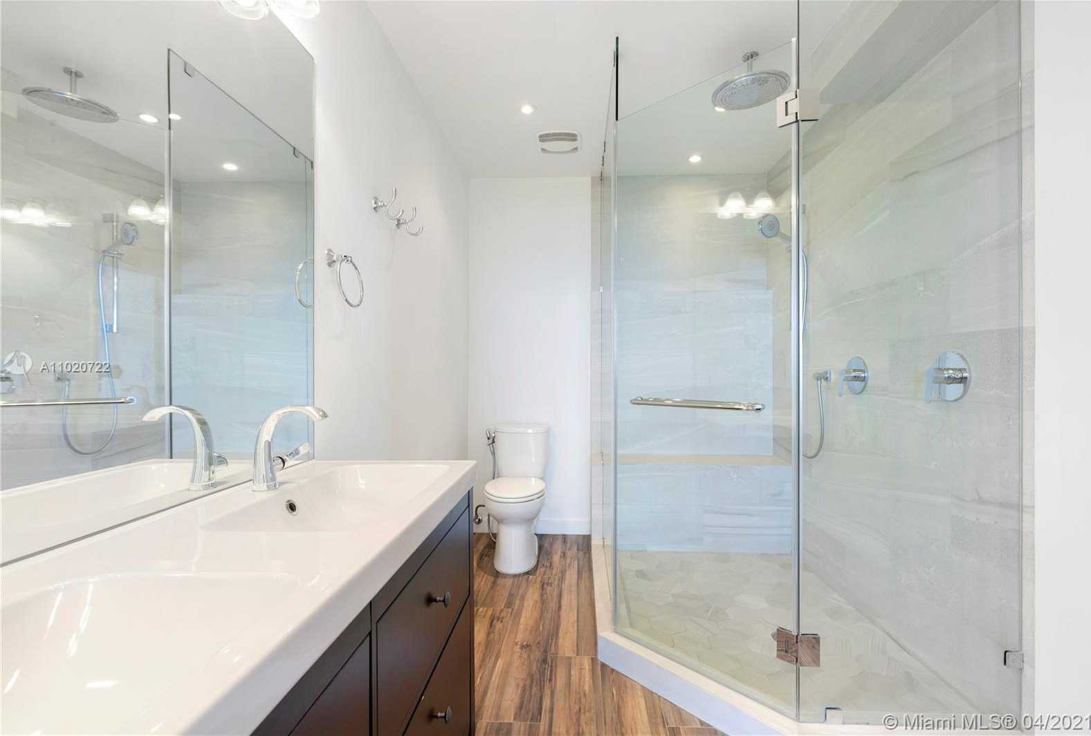 Small Image of 20 ISLAND AVE #1403, Miami Beach Number 14