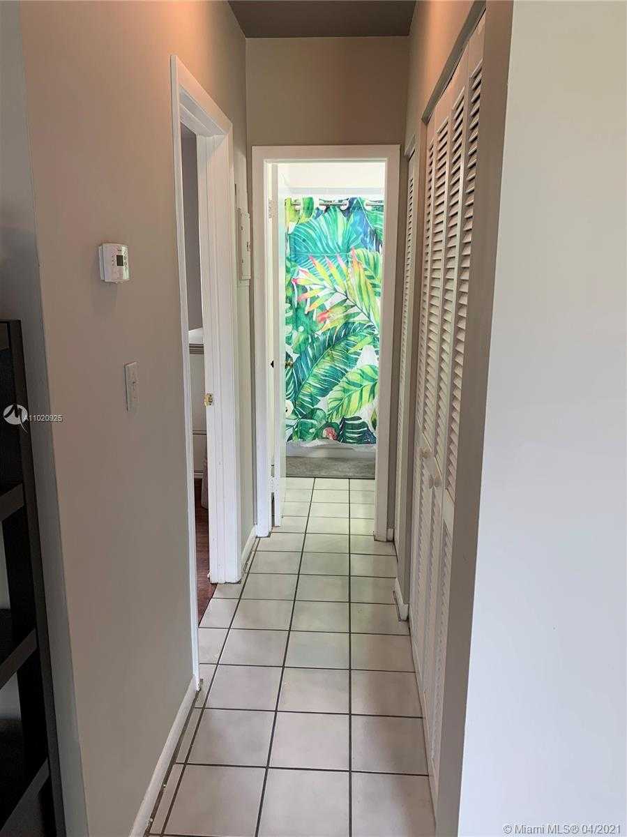 Small Image of 1910 HARDING ST #REAR, Hollywood Number 9