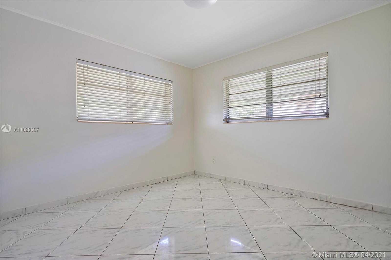 Small Image of 1175 NORTH EAST 165TH ST, North Miami Beach Number 16
