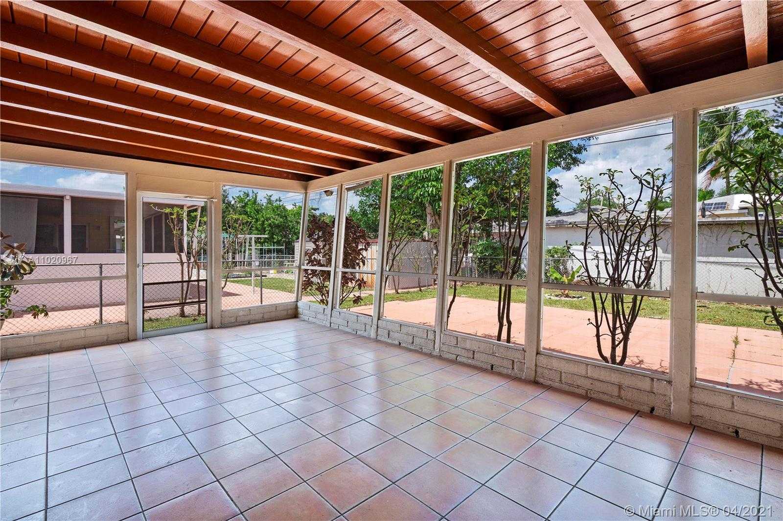 Small Image of 1175 NORTH EAST 165TH ST, North Miami Beach Number 18