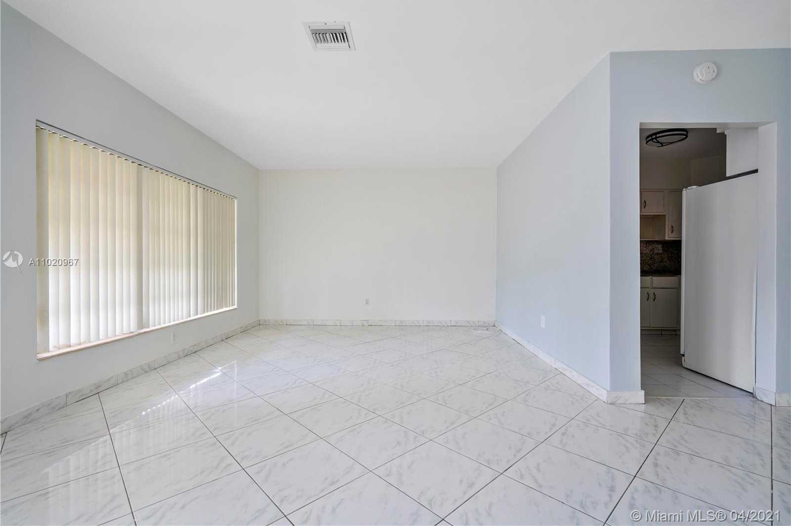 Small Image of 1175 NORTH EAST 165TH ST, North Miami Beach Number 7