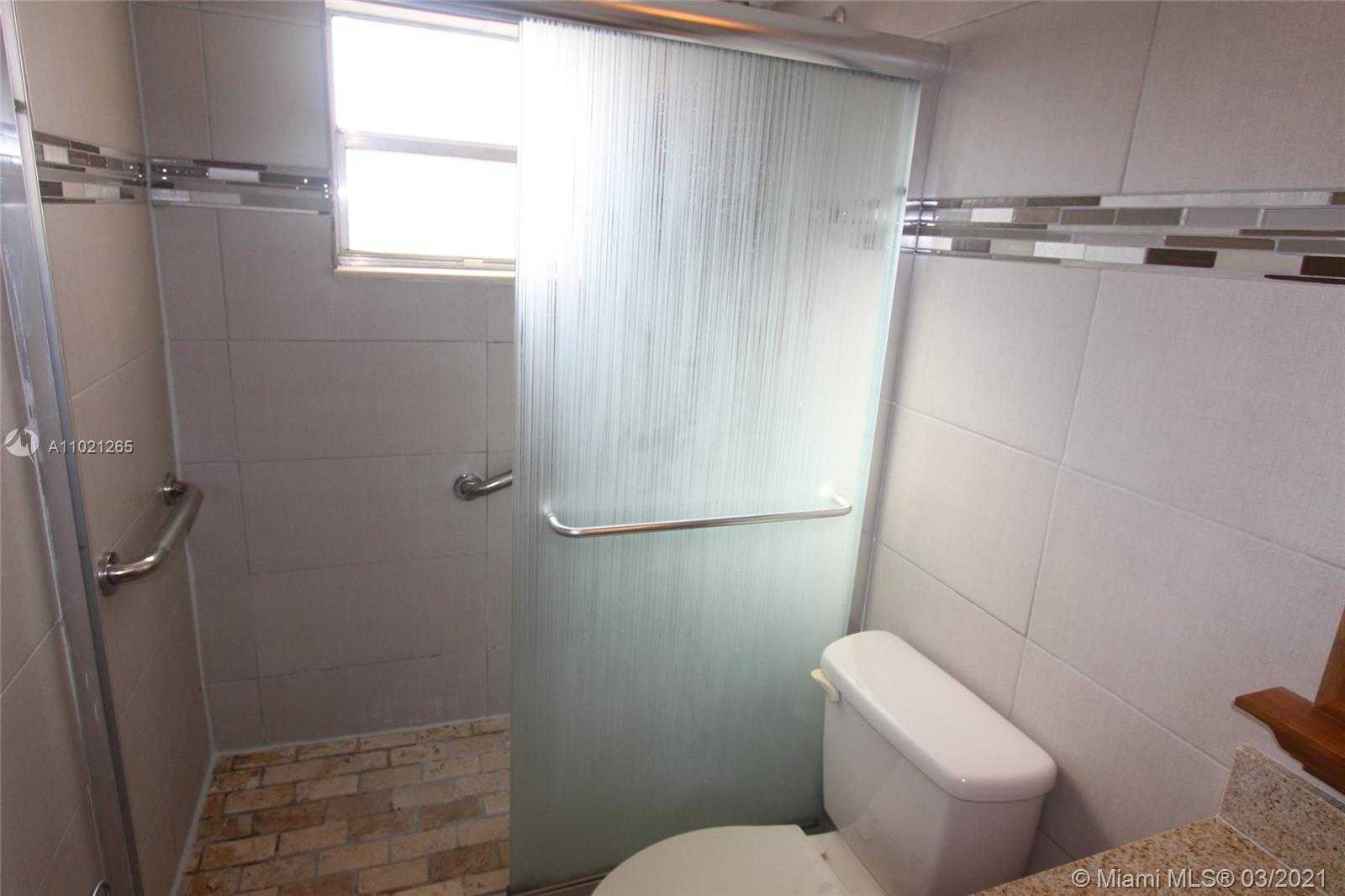 Small Image of 1655 WEST 44TH PL #304, Hialeah Number 18