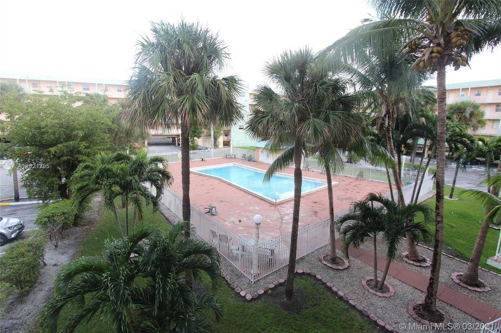 Small Image of 1655 WEST 44TH PL #304, Hialeah Number 25