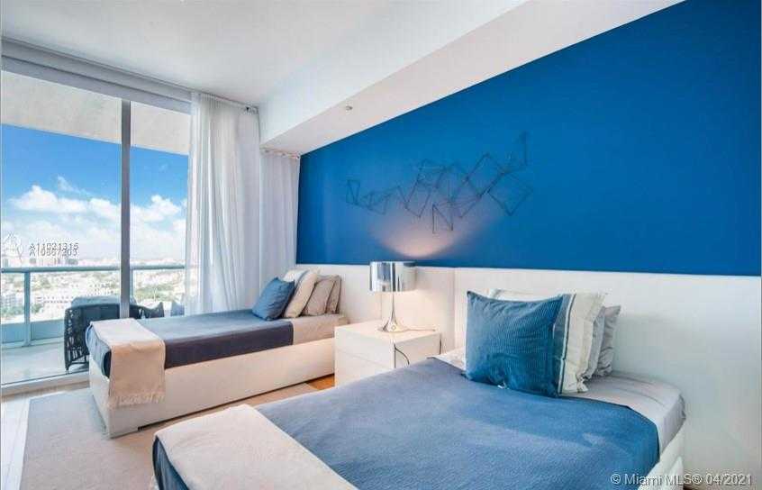 Small Image of 100 SOUTH POINTE DR #1810, Miami Beach Number 13