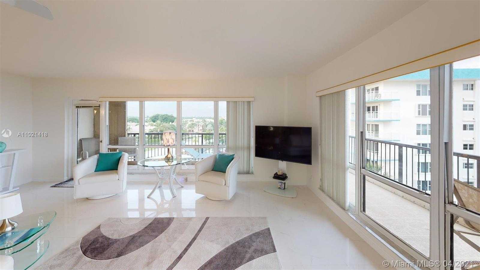 Small Image of 1800 SOUTH OCEAN BLVD #512, Lauderdale By The Sea Number 7