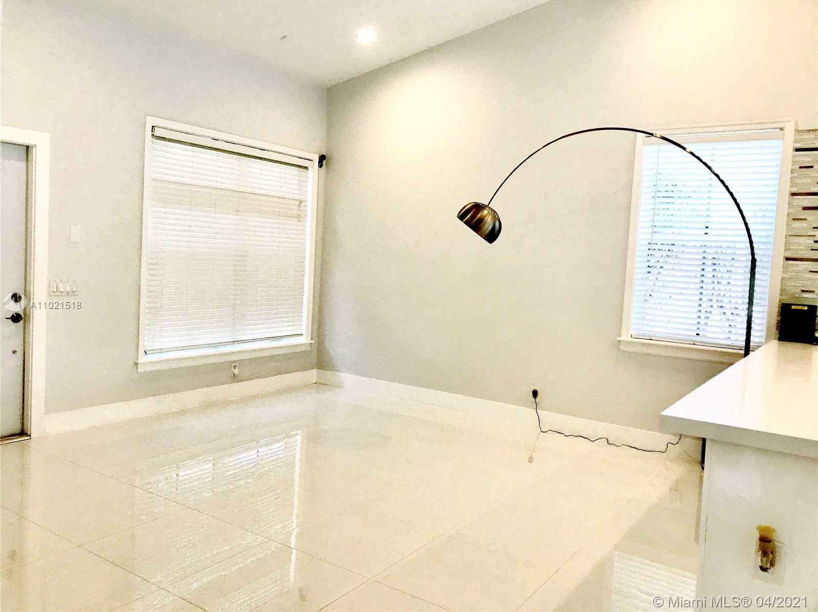 Small Image of 848 SAVANNAH FALLS DR #848, Weston Number 11