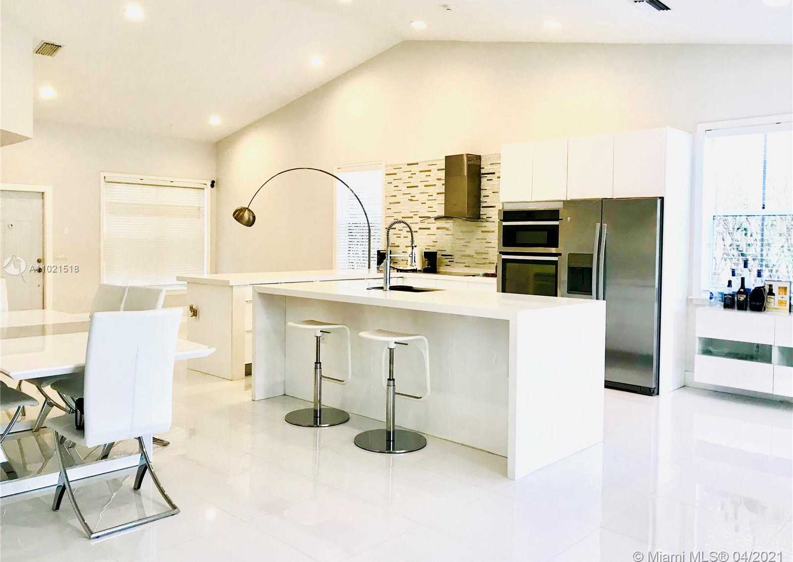 Small Image of 848 SAVANNAH FALLS DR #848, Weston Number 12