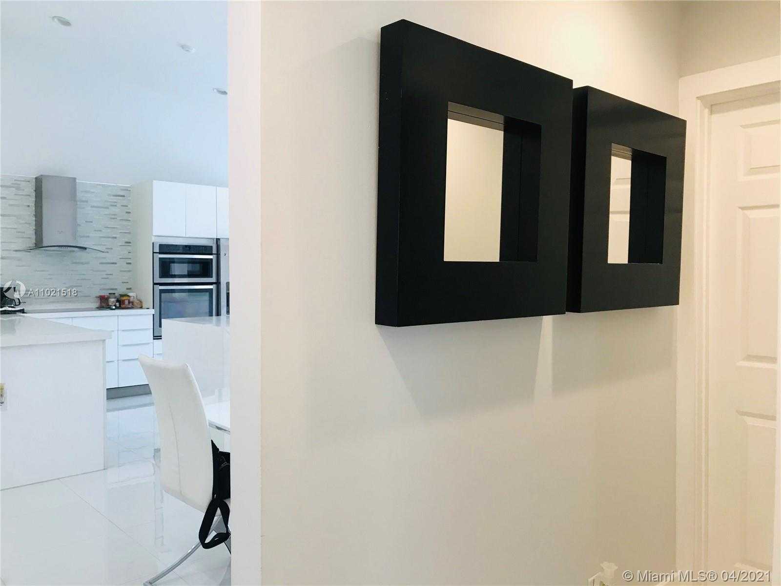 Small Image of 848 SAVANNAH FALLS DR #848, Weston Number 22