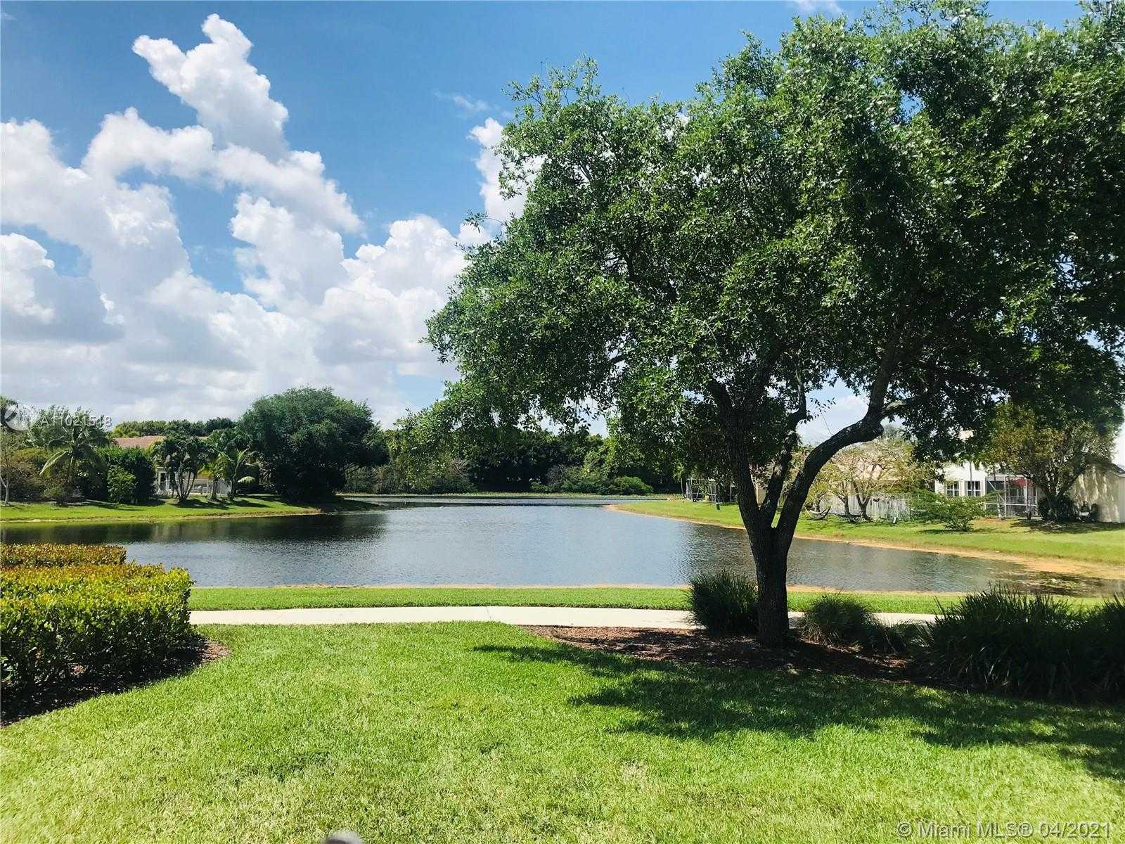 Small Image of 848 SAVANNAH FALLS DR #848, Weston Number 38