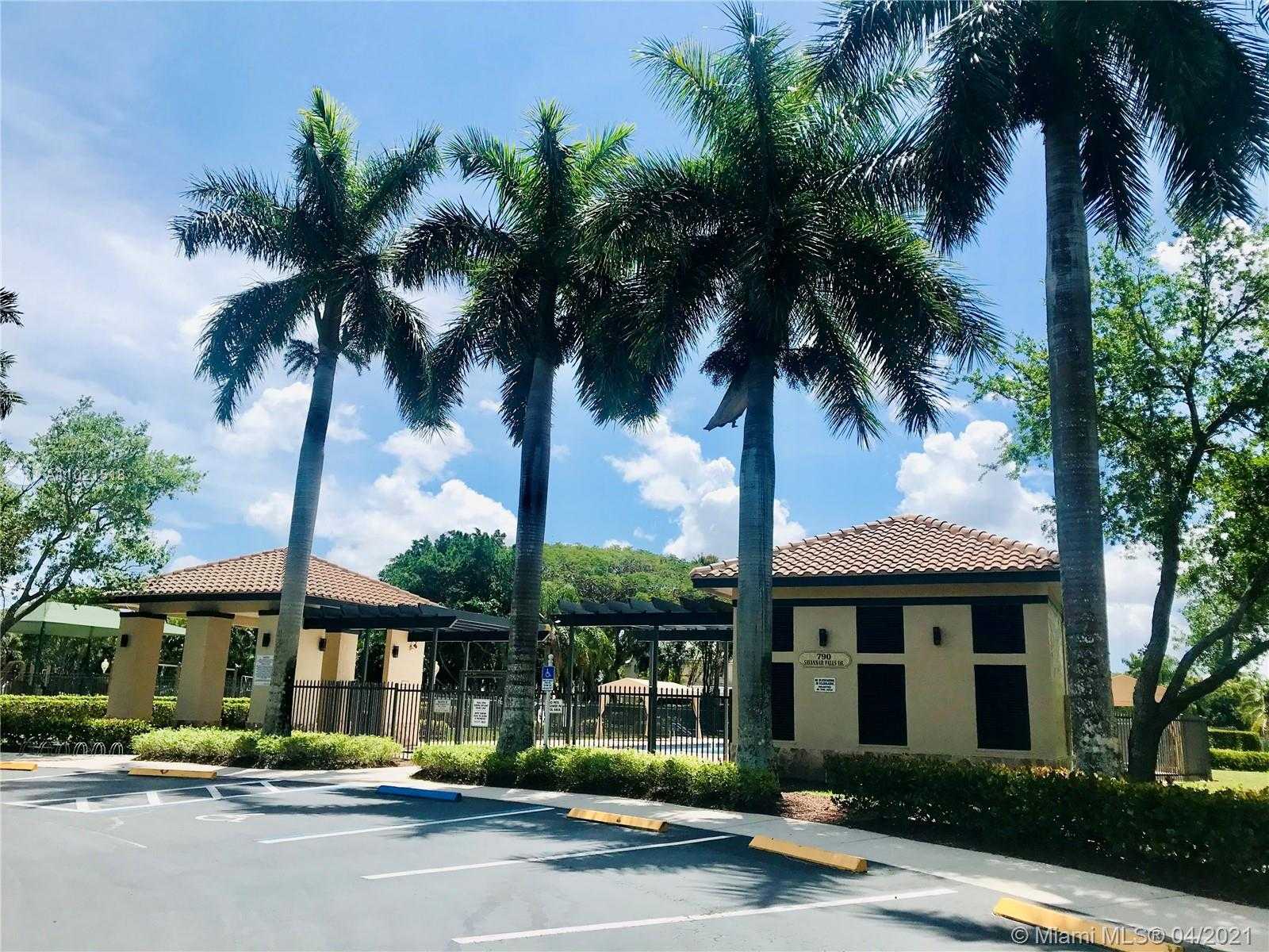Small Image of 848 SAVANNAH FALLS DR #848, Weston Number 40