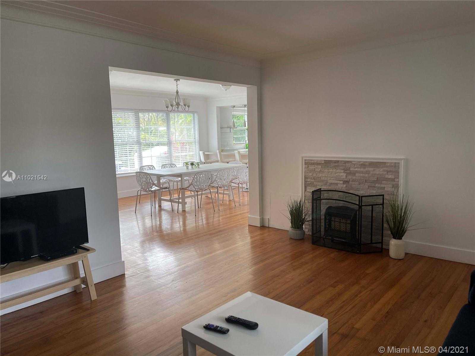 Small Image of 560 NORTH EAST 107TH ST, Miami Shores Number 12