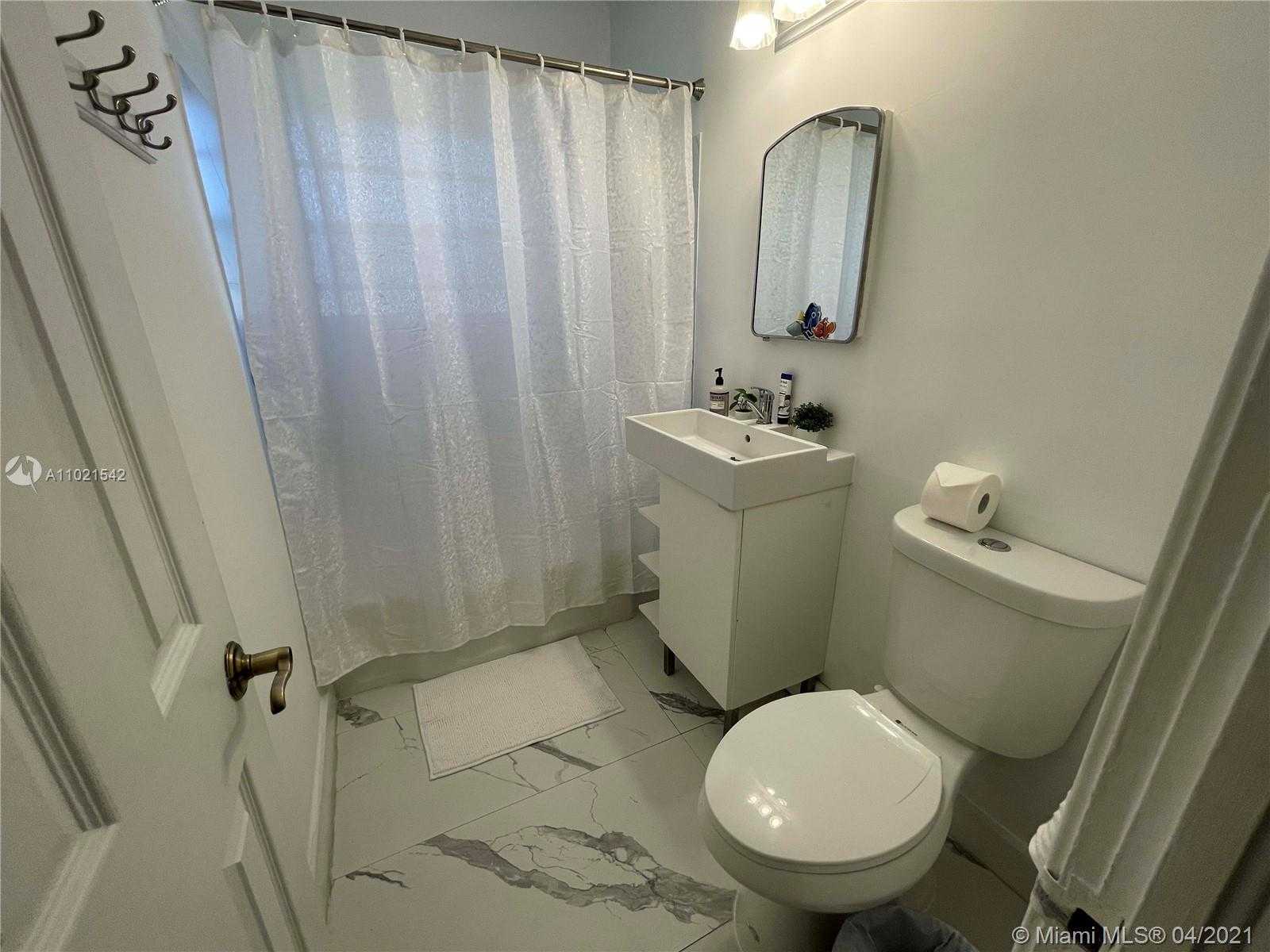Small Image of 560 NORTH EAST 107TH ST, Miami Shores Number 15