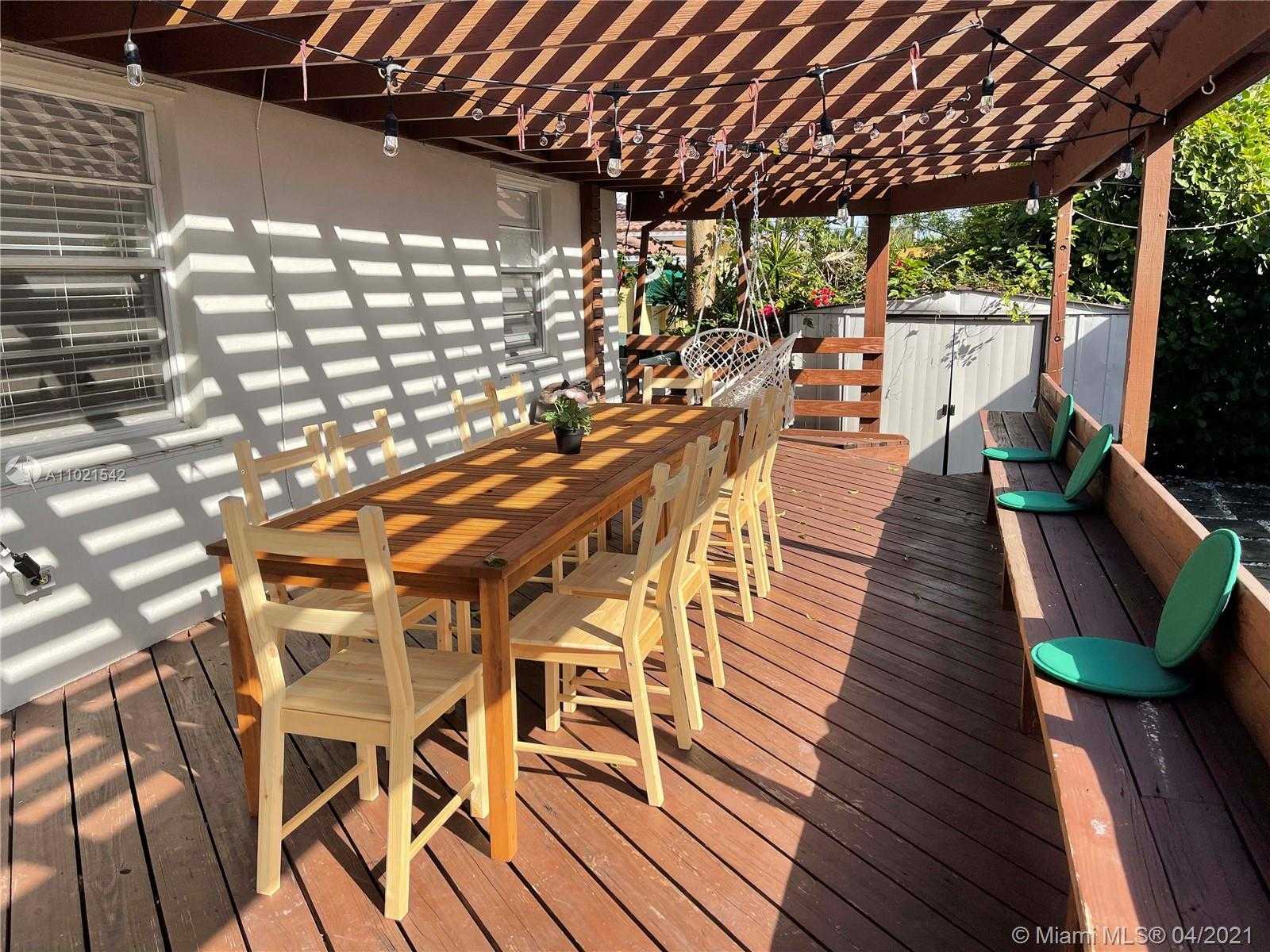 Small Image of 560 NORTH EAST 107TH ST, Miami Shores Number 2