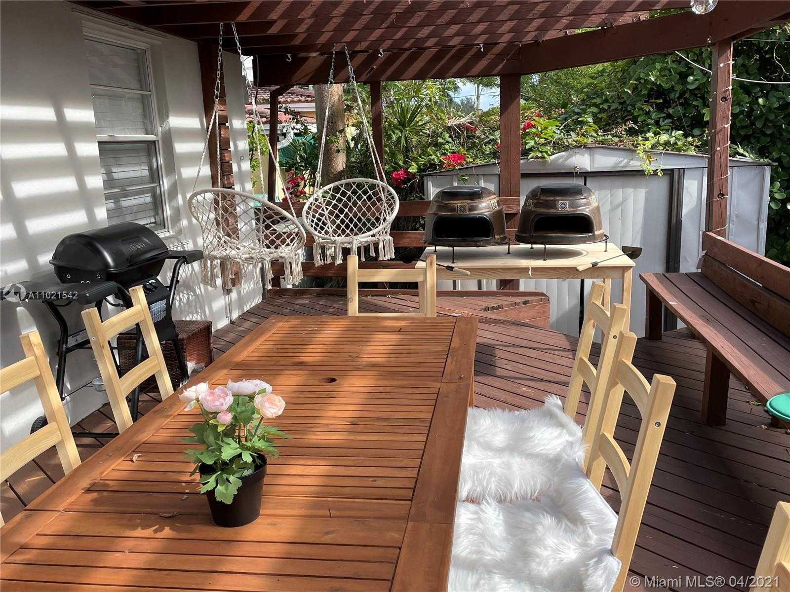 Small Image of 560 NORTH EAST 107TH ST, Miami Shores Number 3