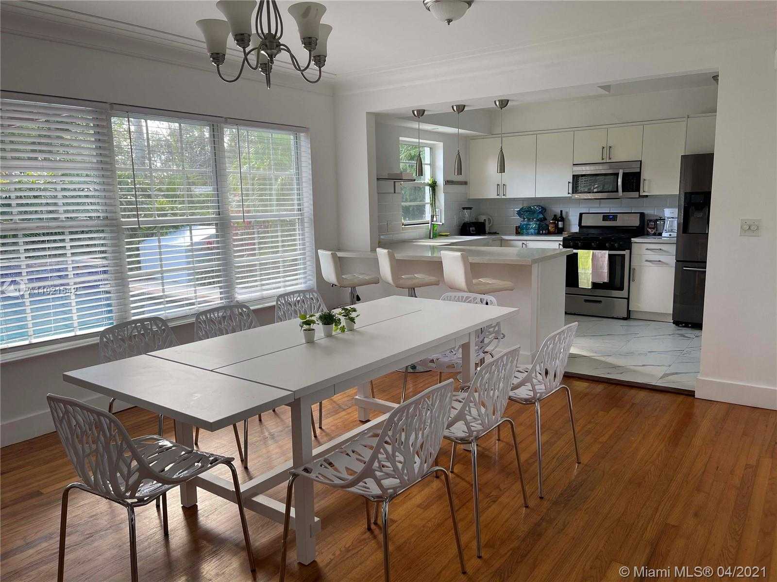 Small Image of 560 NORTH EAST 107TH ST, Miami Shores Number 7