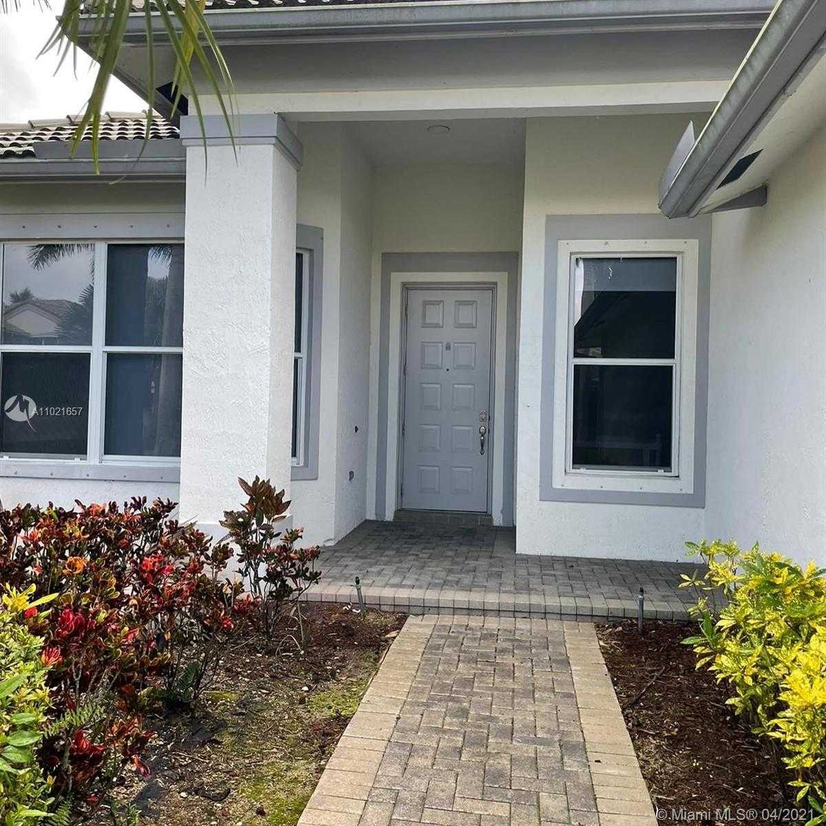 Small Image of 1868 HARBOR VIEW CIR, Weston Number 7