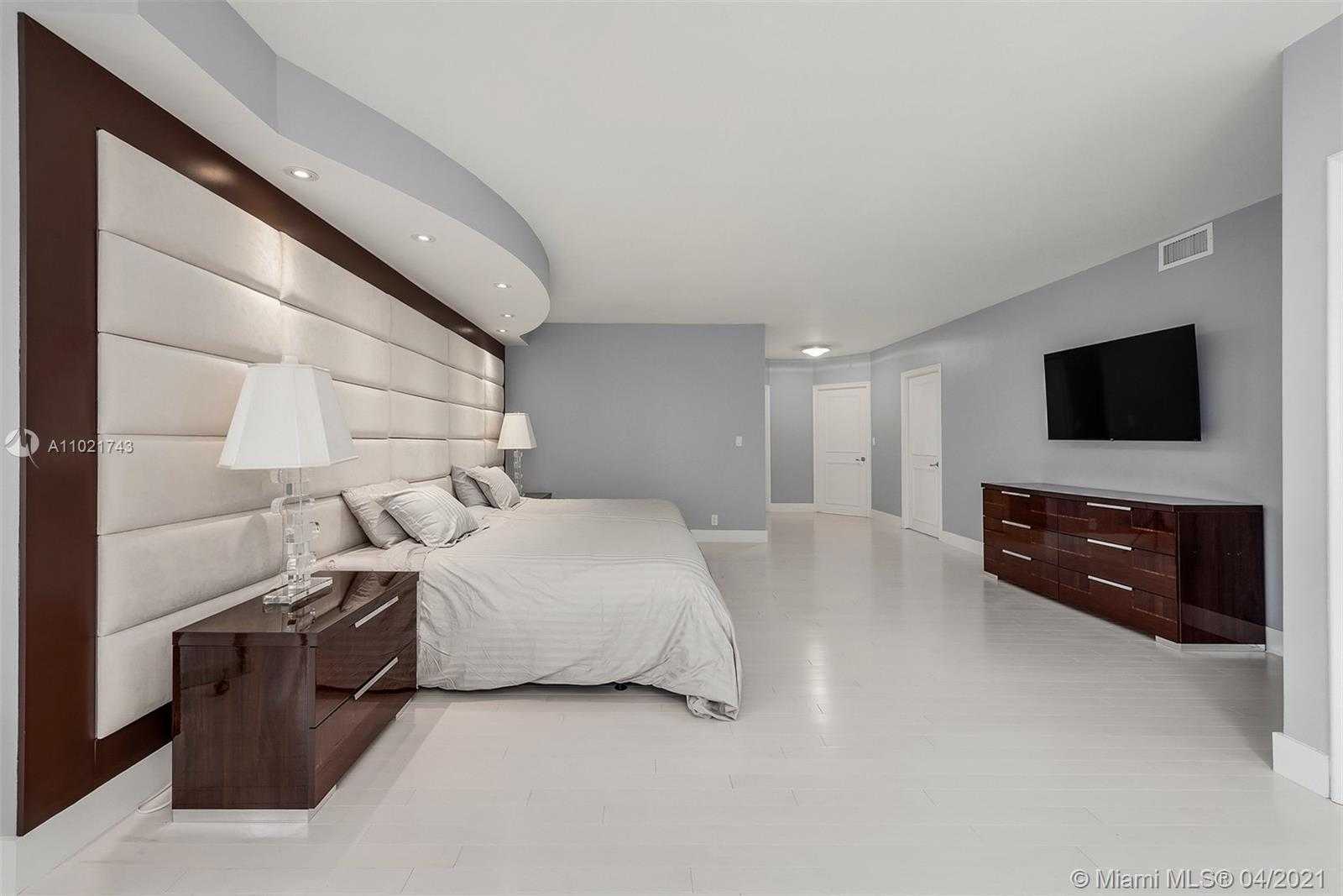 Small Image of 10155 COLLINS AVE #1510, Bal Harbour Number 20