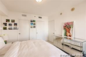 Small Image of 475 BRICKELL AVE #4812, Miami Number 13