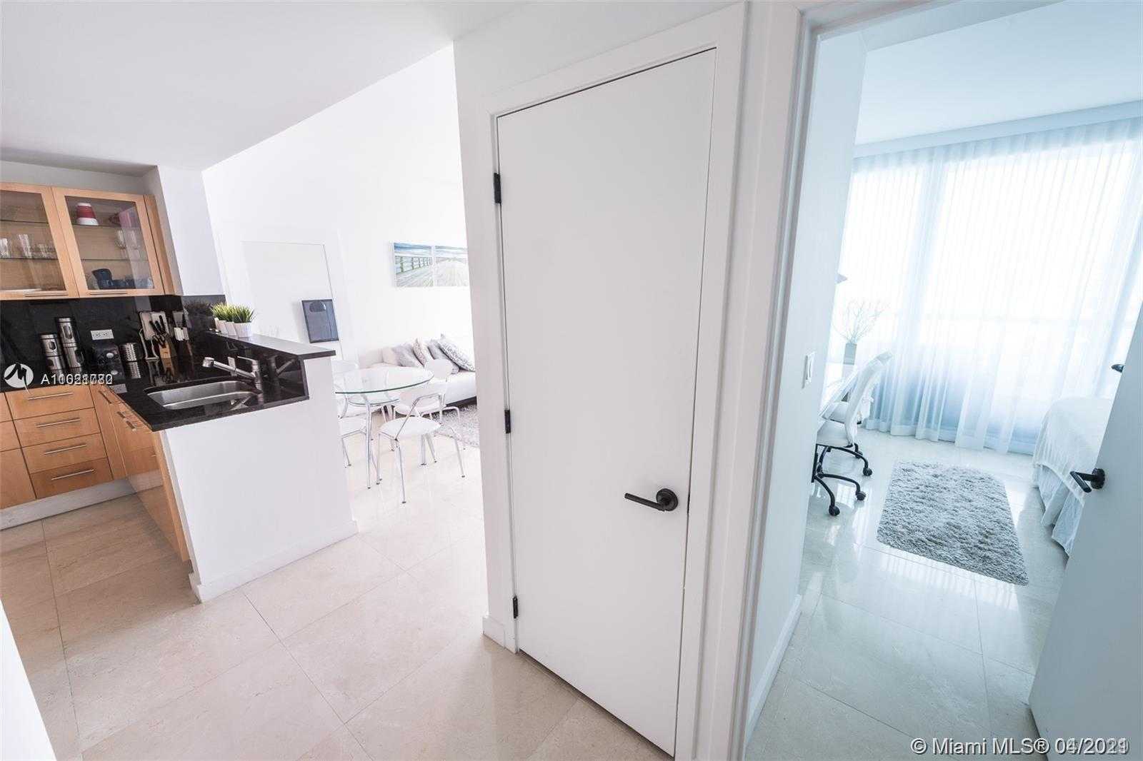Small Image of 6799 COLLINS AVE #601, Miami Beach Number 10