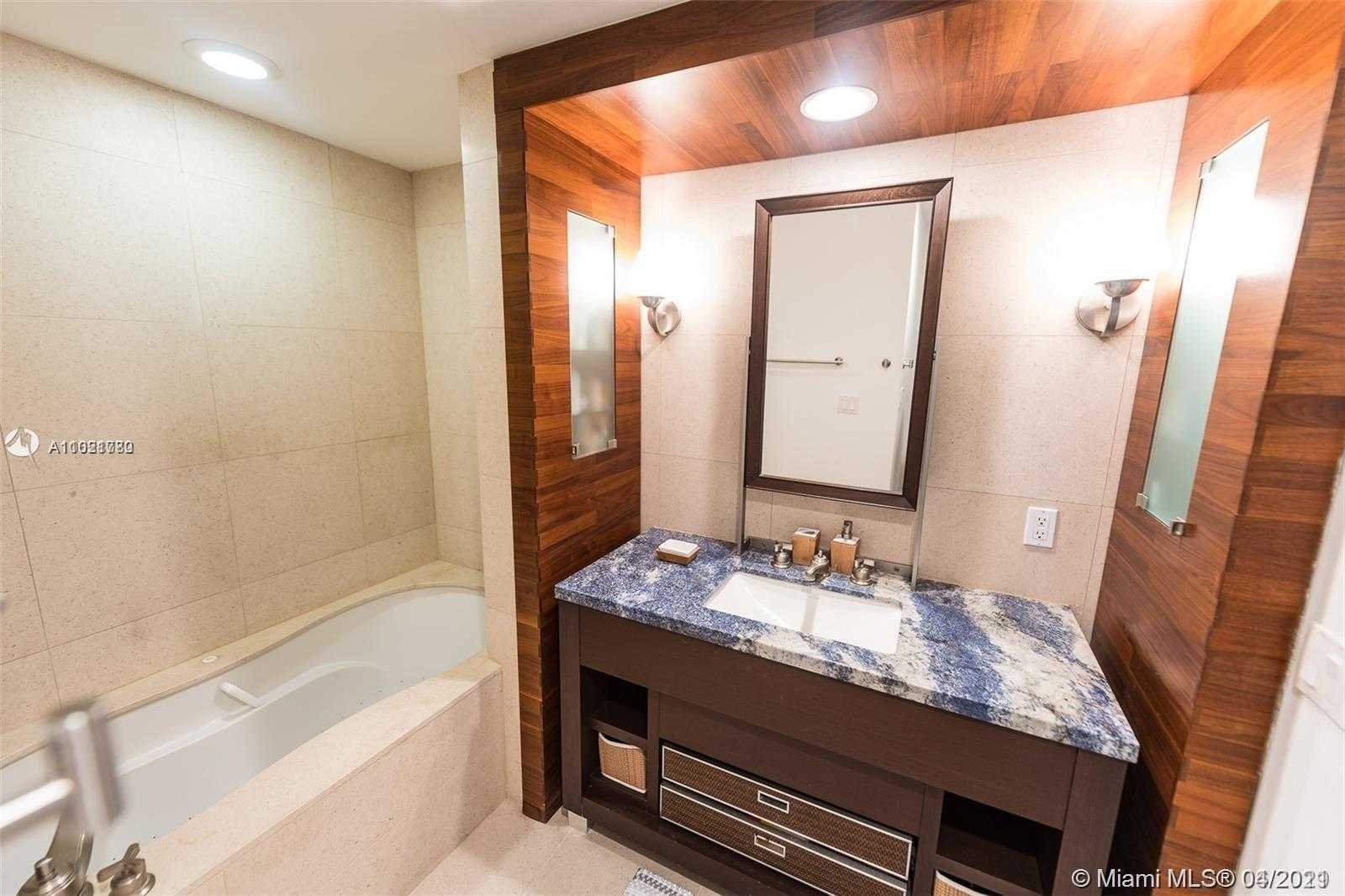 Small Image of 6799 COLLINS AVE #601, Miami Beach Number 12