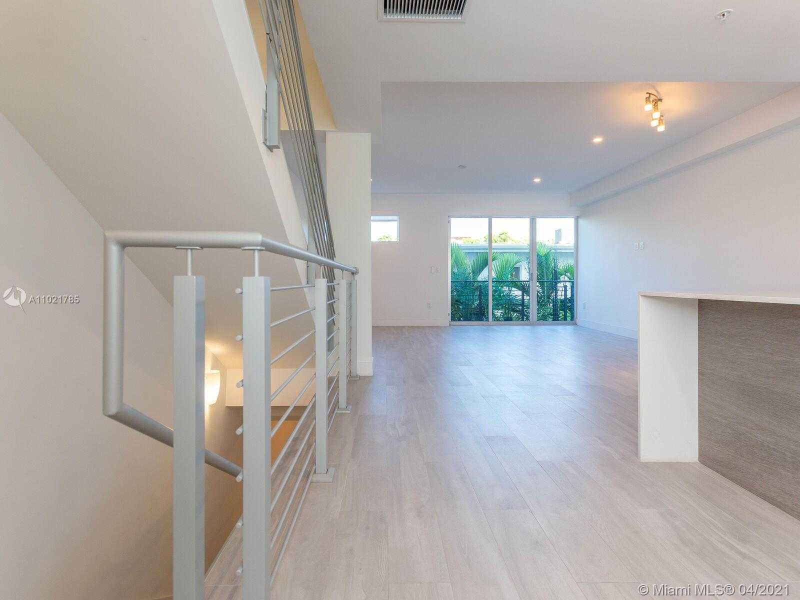 Small Image of 1155 101ST ST #1153, Bay Harbor Islands Number 14