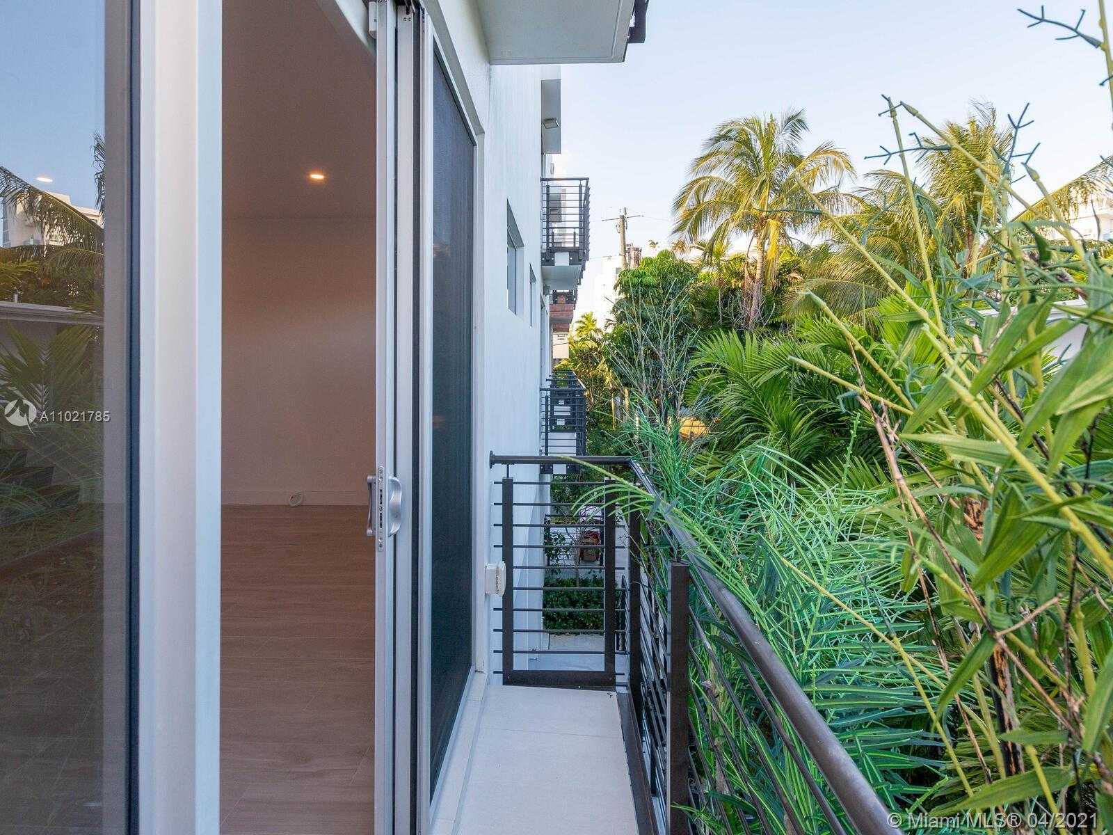 Small Image of 1155 101ST ST #1153, Bay Harbor Islands Number 20