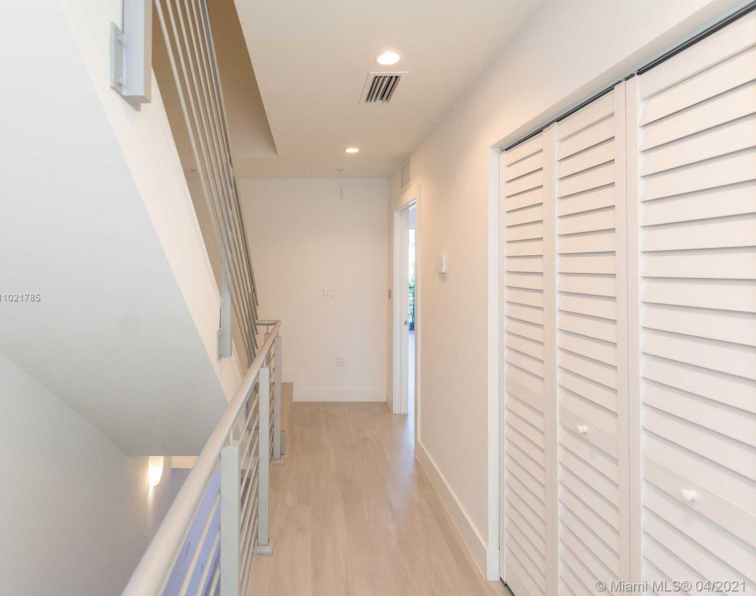 Small Image of 1155 101ST ST #1153, Bay Harbor Islands Number 34