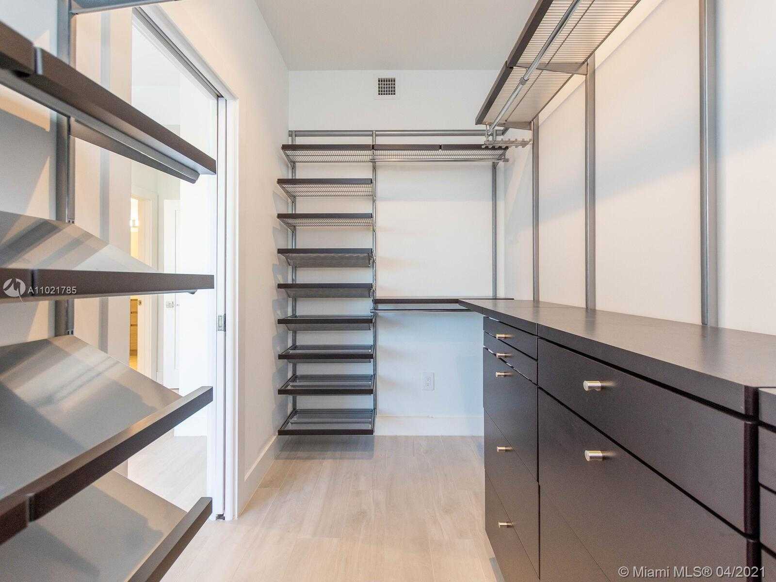 Small Image of 1155 101ST ST #1153, Bay Harbor Islands Number 44
